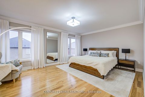 Photo 22 at 21 Haven Road, Patterson, Vaughan