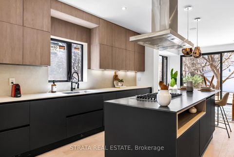 Photo 5 at 354 Cleveland Street W, Mount Pleasant East, Toronto