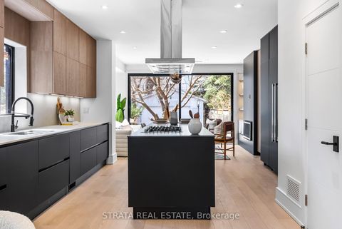 Photo 8 at 354 Cleveland Street W, Mount Pleasant East, Toronto