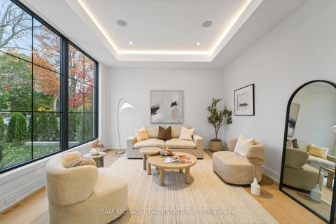 Photo 2 at 152 Third Line, BR Bronte, Oakville