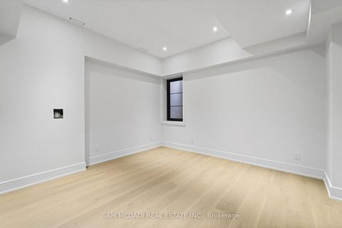 Photo 32 at 152 Third Line, BR Bronte, Oakville