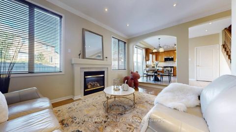 Photo 10 at 152 America Avenue, Vellore Village, Vaughan