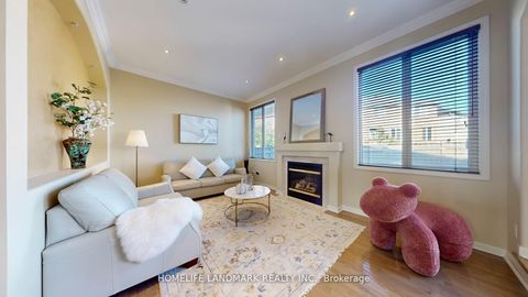 Photo 11 at 152 America Avenue, Vellore Village, Vaughan