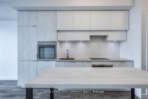 Photo 5 at 4209 - 8 Eglinton Avenue E, Mount Pleasant West, Toronto