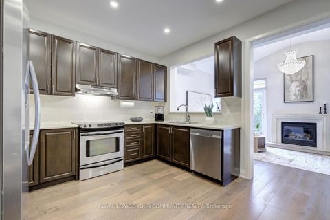 Photo 13 at 4 Alex Black Street, Patterson, Vaughan