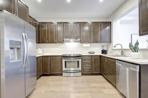 Photo 15 at 4 Alex Black Street, Patterson, Vaughan