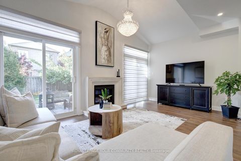 Photo 24 at 4 Alex Black Street, Patterson, Vaughan