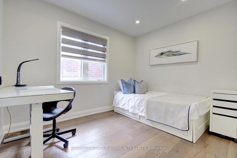 Photo 34 at 4 Alex Black Street, Patterson, Vaughan