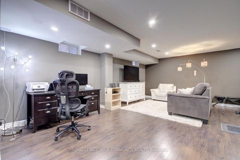 Photo 40 at 4 Alex Black Street, Patterson, Vaughan