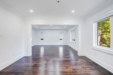 Photo 34 at 19 Irvington Crescent, Willowdale East, Toronto