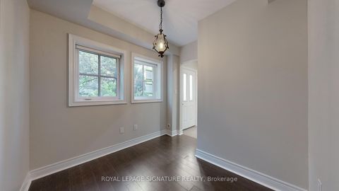 Photo 5 at 8 Agar Lane, West Woodbridge, Vaughan