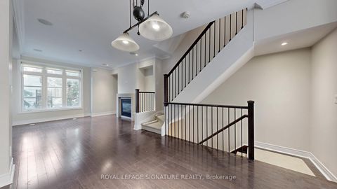 Photo 16 at 8 Agar Lane, West Woodbridge, Vaughan