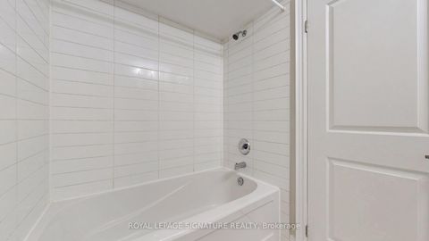 Photo 28 at 8 Agar Lane, West Woodbridge, Vaughan