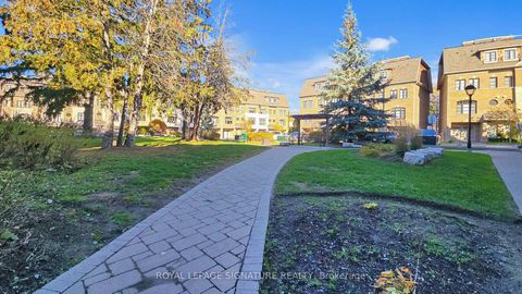 Photo 40 at 8 Agar Lane, West Woodbridge, Vaughan