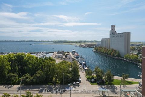 Photo 42 at 201 - 550 Queens Quay W, Waterfront Communities C1, Toronto