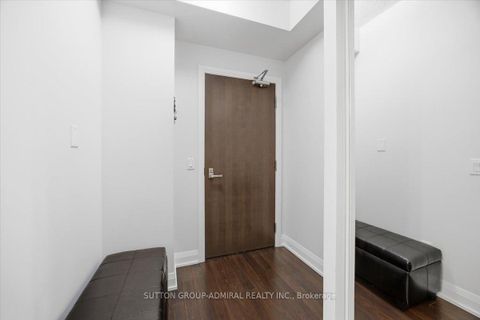 Photo 2 at 204 - 95 North Park Road, Beverley Glen, Vaughan