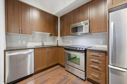 Photo 8 at 204 - 95 North Park Road, Beverley Glen, Vaughan