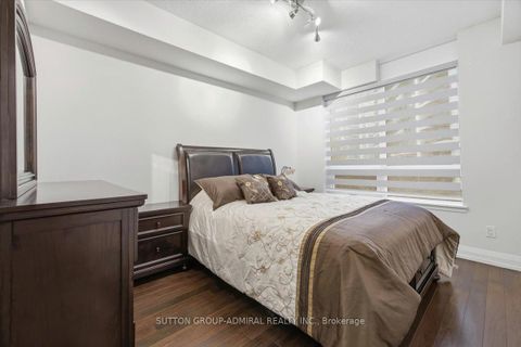 Photo 10 at 204 - 95 North Park Road, Beverley Glen, Vaughan