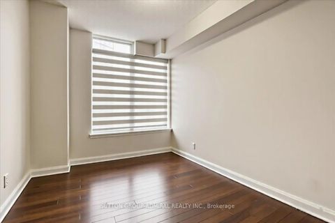 Photo 14 at 204 - 95 North Park Road, Beverley Glen, Vaughan