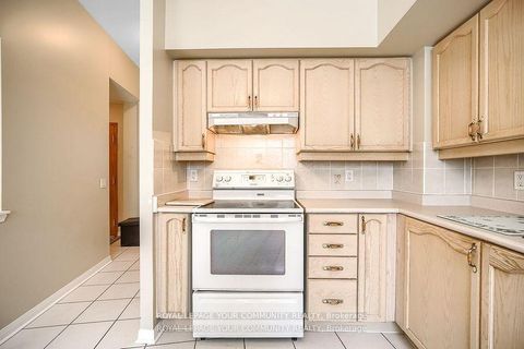 Photo 19 at 109 - 2502 Rutherford Road, Maple, Vaughan