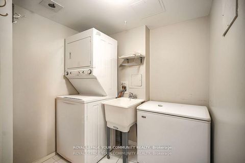 Photo 27 at 109 - 2502 Rutherford Road, Maple, Vaughan