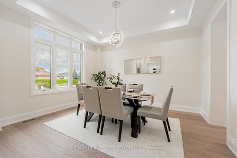 Photo 3 at 368 WEIGHTON Drive, WO West, Oakville