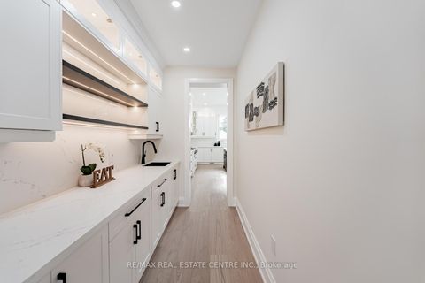 Photo 5 at 368 WEIGHTON Drive, WO West, Oakville