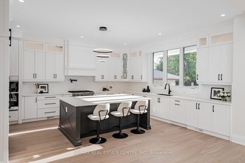 Photo 8 at 368 WEIGHTON Drive, WO West, Oakville