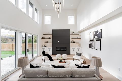 Photo 12 at 368 WEIGHTON Drive, WO West, Oakville