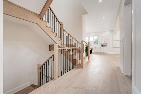 Photo 14 at 368 WEIGHTON Drive, WO West, Oakville