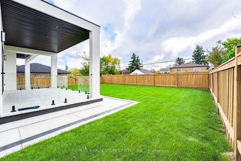 Photo 41 at 368 WEIGHTON Drive, WO West, Oakville