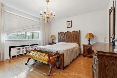 Photo 32 at 28 Cornelius Parkway, Maple Leaf, Toronto