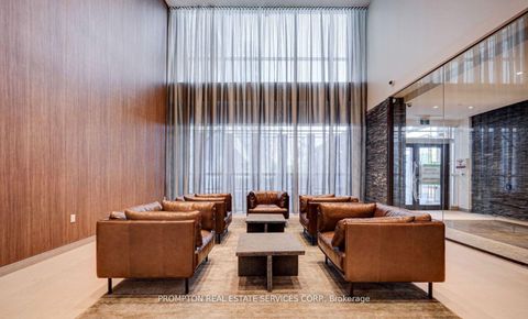 Photo 3 at 2006 - 10 Deerlick Crescent, Donalda, Toronto