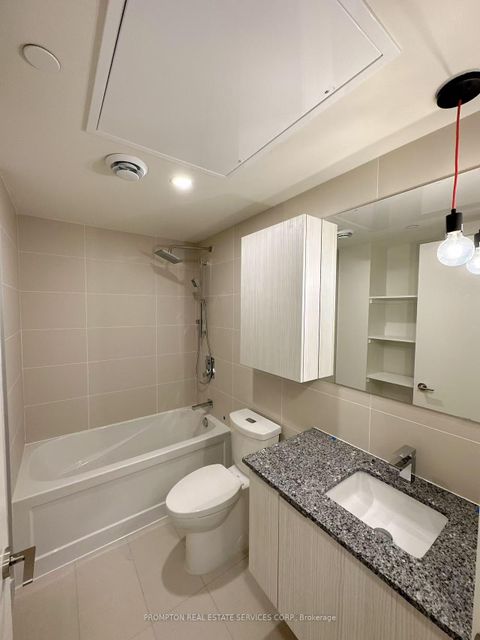 Photo 11 at 2006 - 10 Deerlick Crescent, Donalda, Toronto