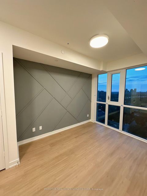 Photo 12 at 2006 - 10 Deerlick Crescent, Donalda, Toronto