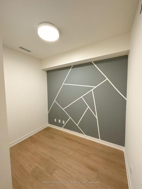 Photo 15 at 2006 - 10 Deerlick Crescent, Donalda, Toronto