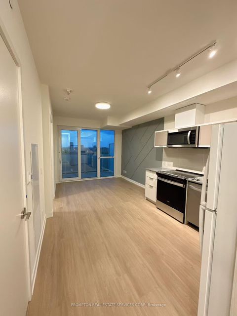 Photo 16 at 2006 - 10 Deerlick Crescent, Donalda, Toronto