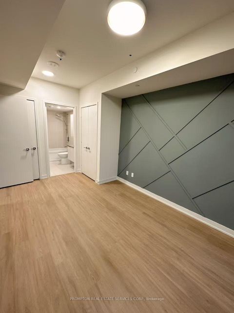 Photo 18 at 2006 - 10 Deerlick Crescent, Donalda, Toronto