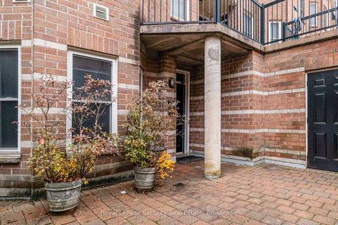 Photo 2 at 137 - 760 Lawrence Avenue W, Glen Park, Toronto