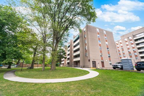 Photo 1 at 206 - 3625 Lake Shore Boulevard, Long Branch, Toronto