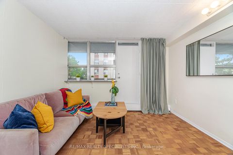 Photo 4 at 206 - 3625 Lake Shore Boulevard, Long Branch, Toronto