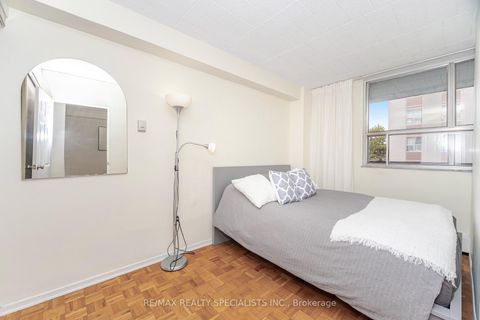 Photo 14 at 206 - 3625 Lake Shore Boulevard, Long Branch, Toronto