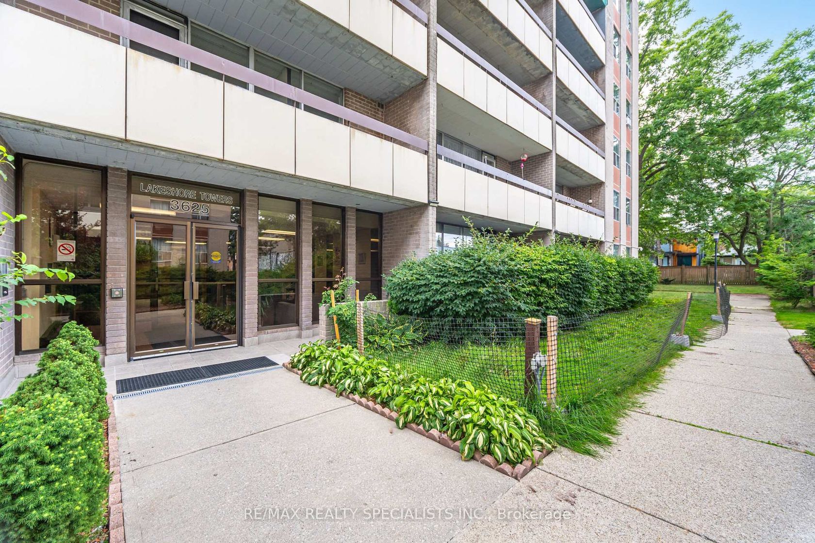 206 - 3625 Lake Shore Boulevard, Long Branch, Toronto 