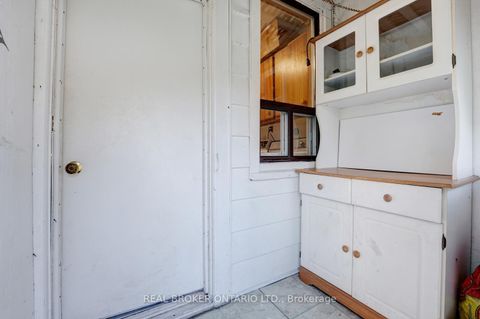 Photo 10 at 195 Islington Avenue, New Toronto, Toronto