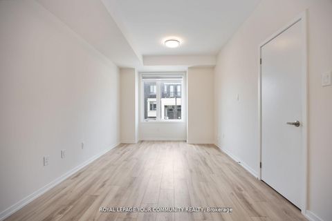 Photo 5 at 133 Rattenbury Road, Patterson, Vaughan