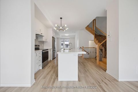 Photo 11 at 133 Rattenbury Road, Patterson, Vaughan