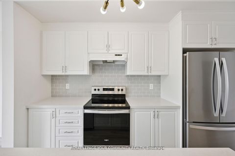 Photo 13 at 133 Rattenbury Road, Patterson, Vaughan