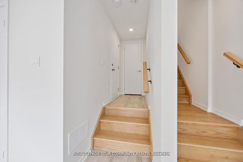 Photo 35 at 133 Rattenbury Road, Patterson, Vaughan