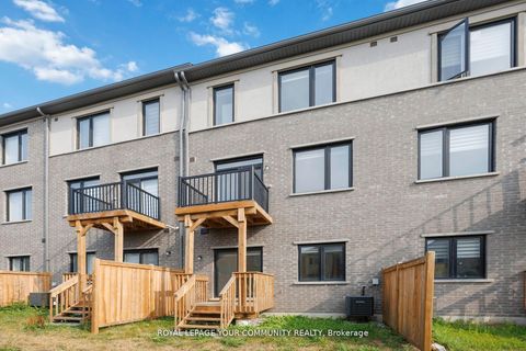 Photo 36 at 133 Rattenbury Road, Patterson, Vaughan