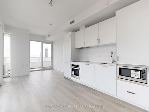 Photo 4 at 5103 - 88 Queen Street E, Yonge Corridor, Toronto